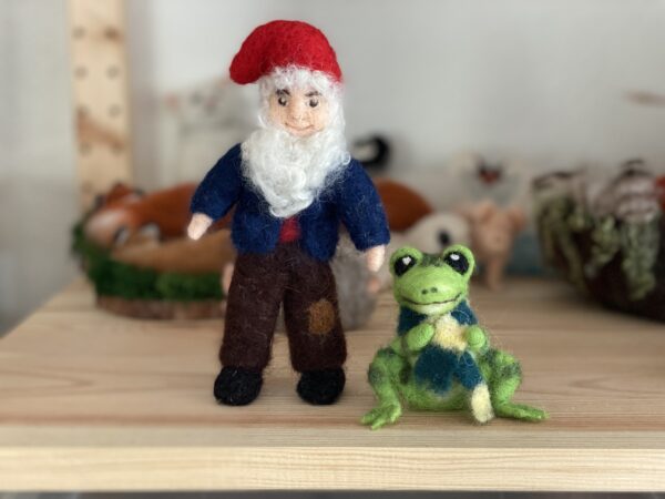 Zwerg und Frosch aus Kinderbuch "Frudi's Abentür"